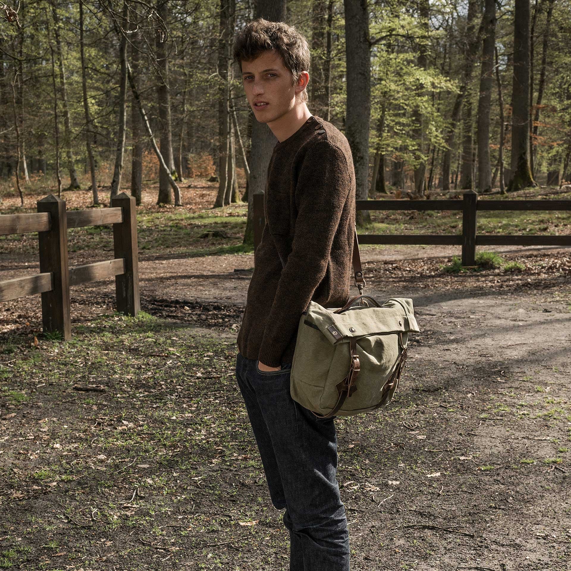 Gaston Musette Satchel Bag - Dark Khaki stonewashed (image n°5)