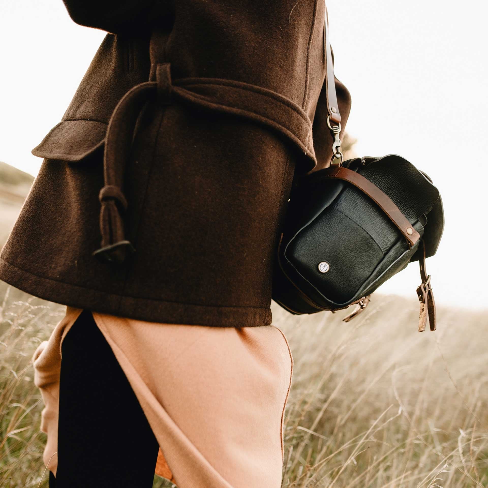 Bologne S leather camera bag - Navy Blue (image n°9)
