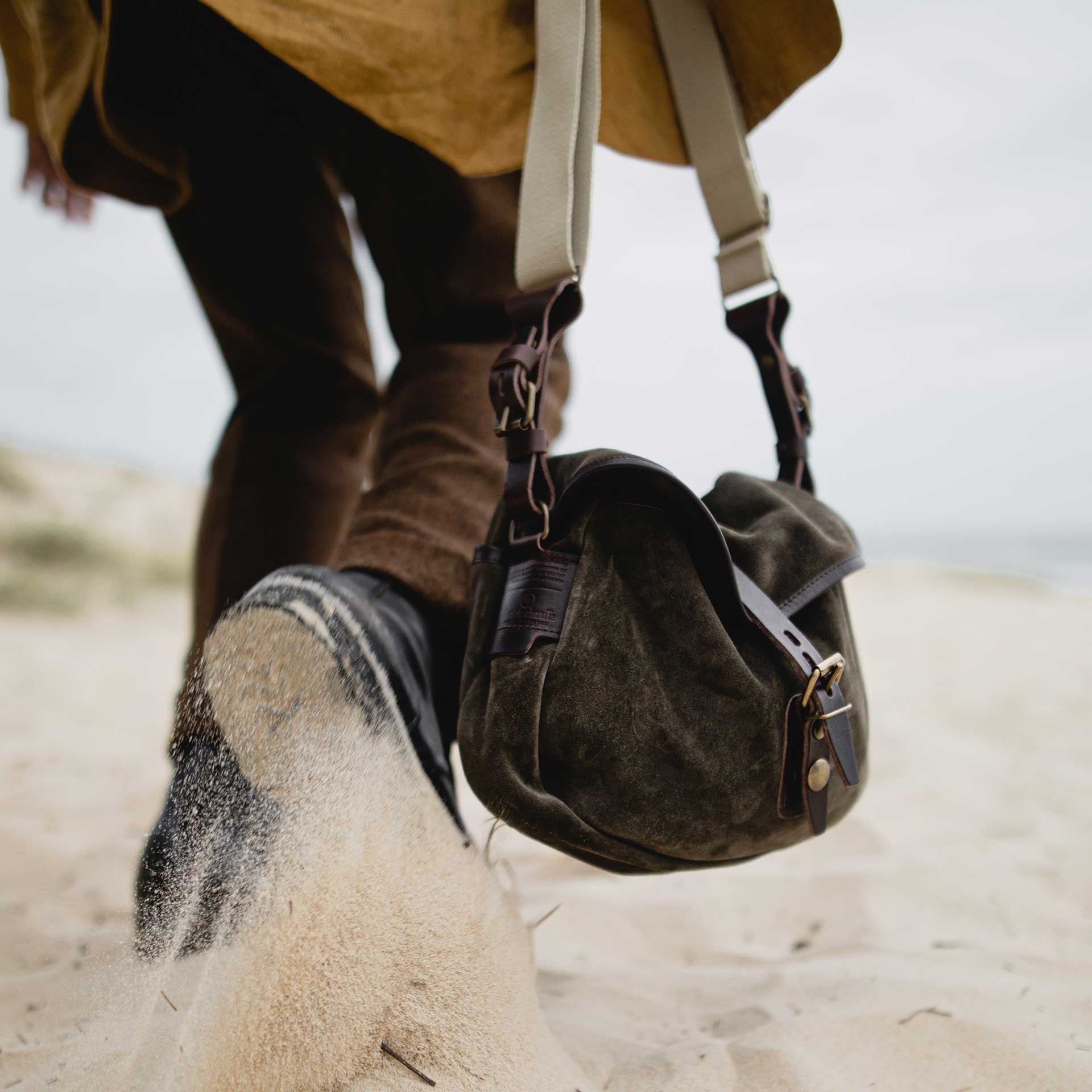 Musette XS Fisherman's bag / Suede - Musk (image n°7)