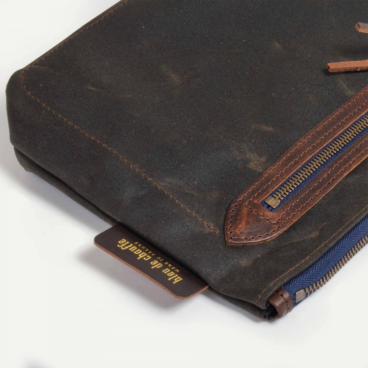 Kosmetiktasche Zèbre - Khaki gewachst (image n°4)