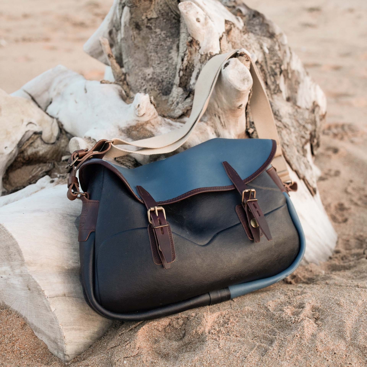 Musette du Pêcheur M / BDC x LE CHAMEAU - Bleu (image n°6)