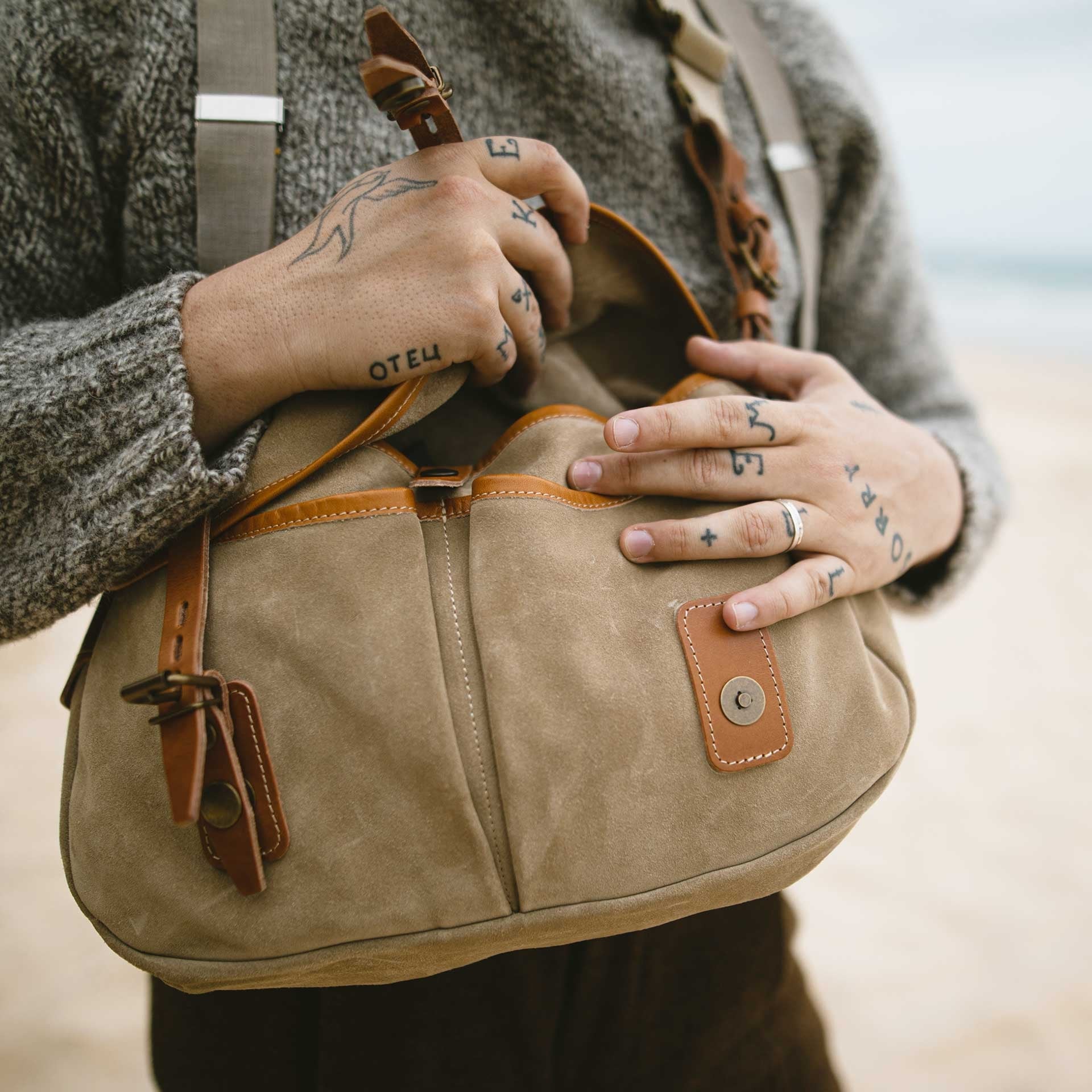 Musette S Fisherman's bag / Suede - Black (image n°8)