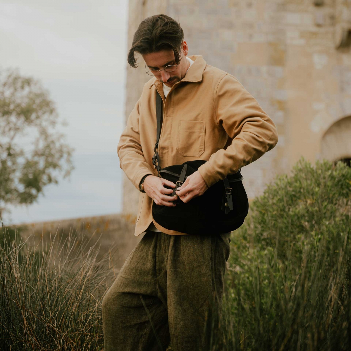 Musette M Fisherman's bag / Suede - Black (image n°6)