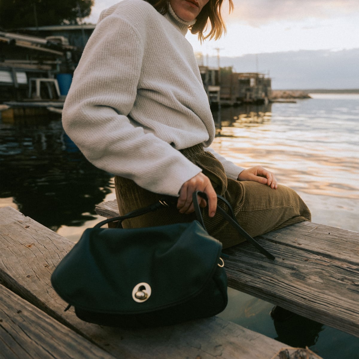 Janice Soft Musette S bag - Serpentine green (image n°9)