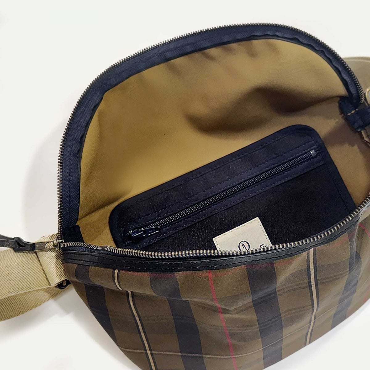 New Beat XL Belt bag - Tartan red brown (image n°6)