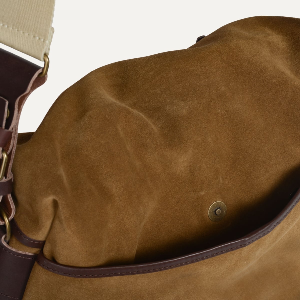 Musette du Pêcheur M / Cuir Velours - Marron Noisette (image n°4)