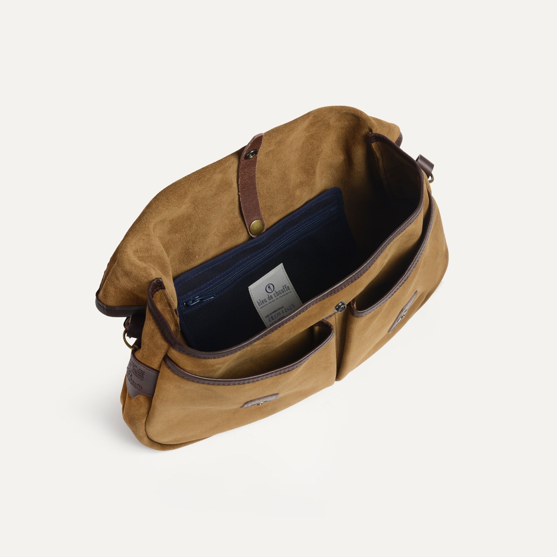 Musette M Fisherman's bag / Suede - Hazelnut Brown (image n°5)