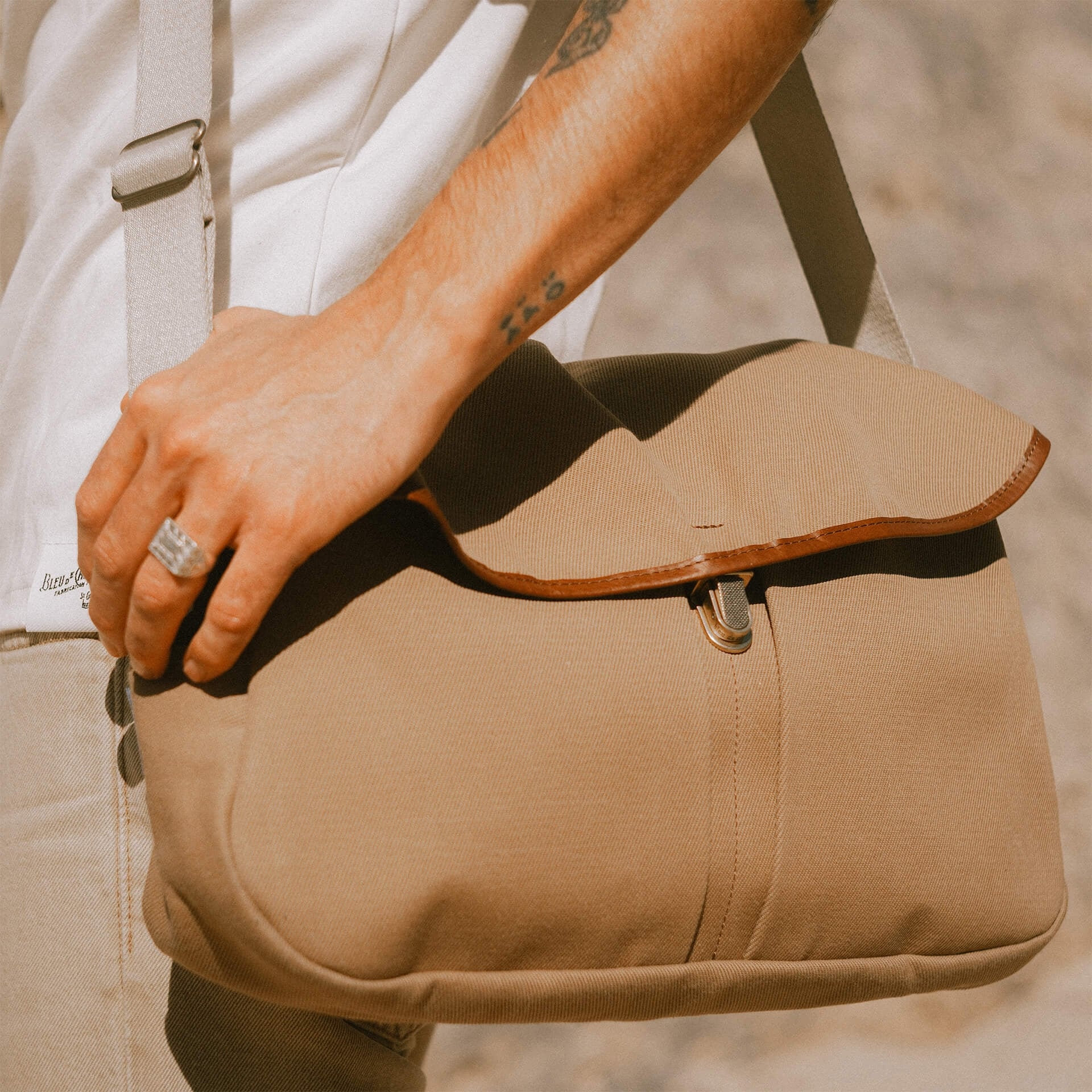 Léon messenger bag - Camel BM (image n°6)