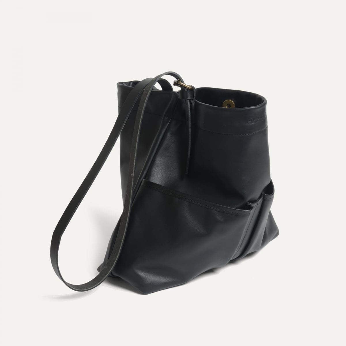 Gombe Pouch - Black Liscio (image n°1)