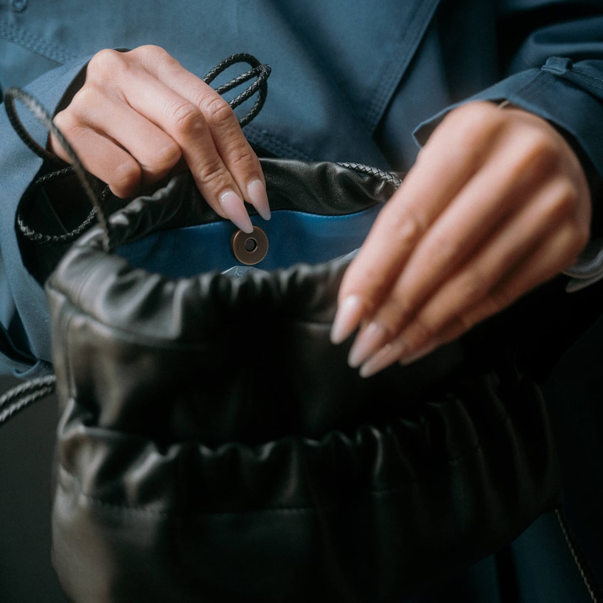 Sac Pochette Menuet - Noir (image n°10)