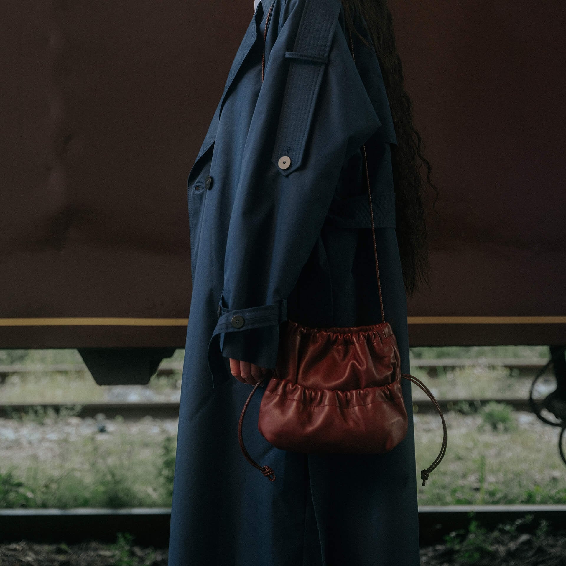 Menuet Clutch Bag - Bordeaux (image n°7)