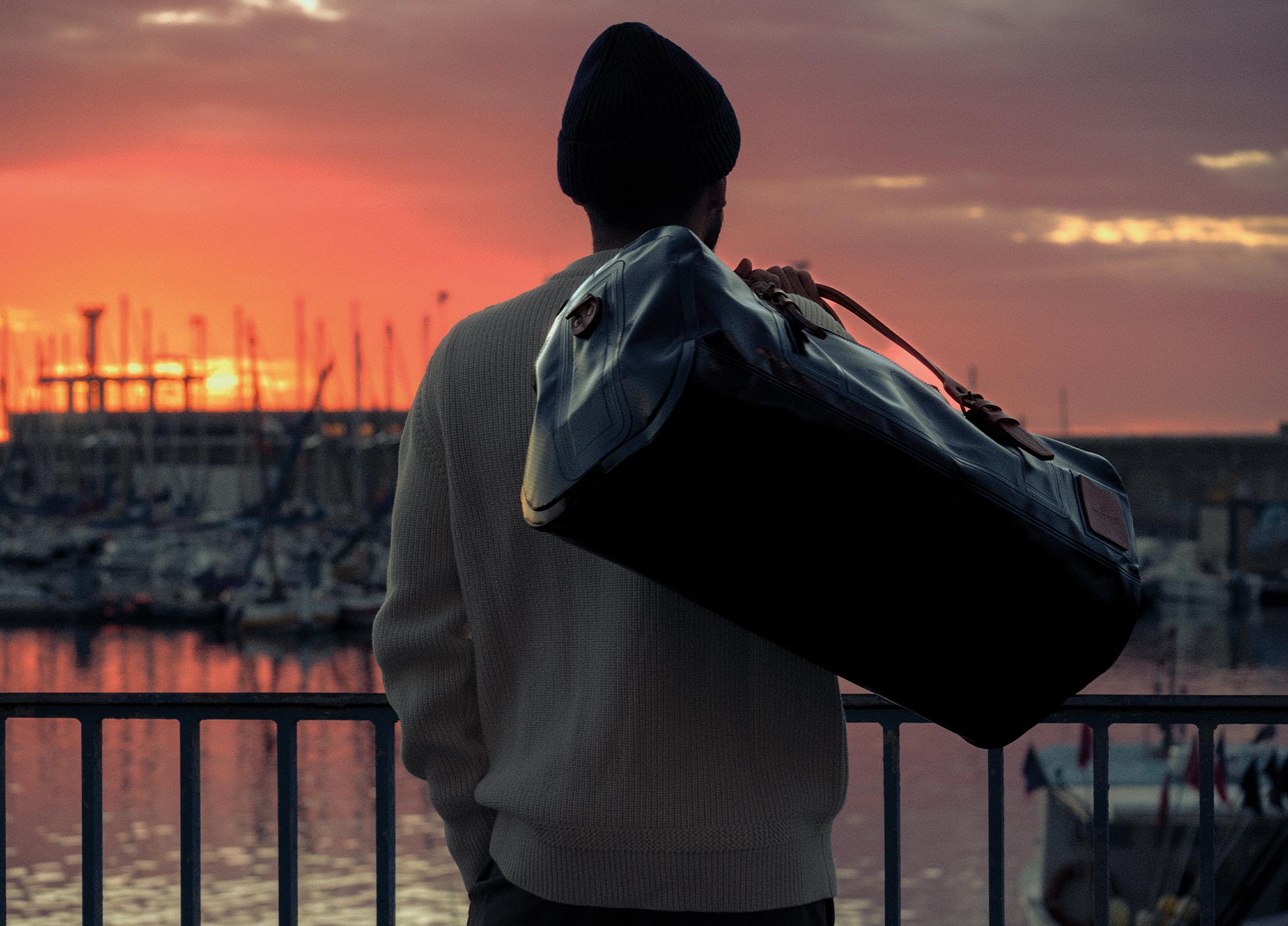 D&eacute;couvrir le sac thermo soud&eacute; de la collaboration Bleu de Chauffe x Guy Cotten