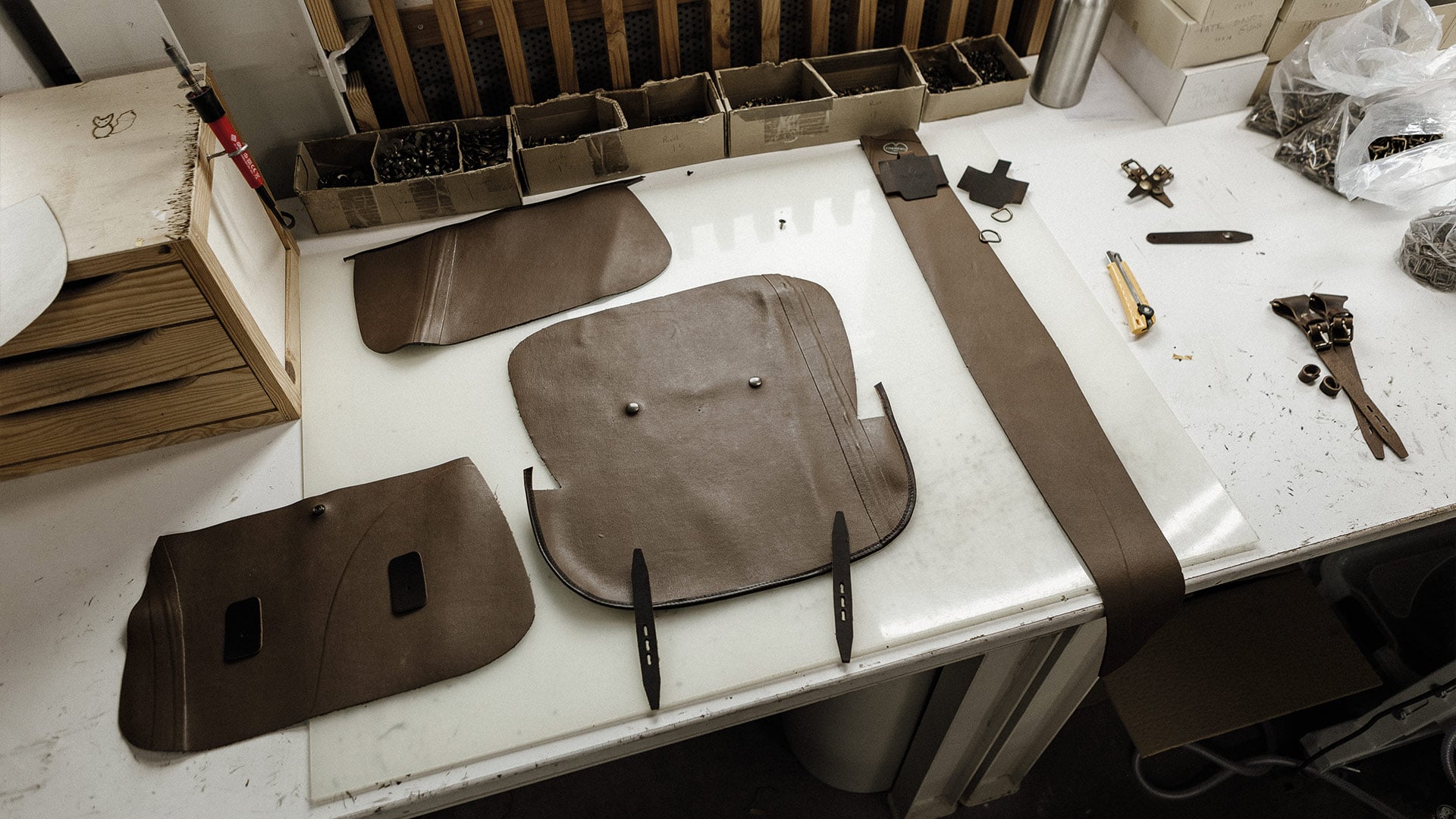 Les pi&egrave;ces pour la fabrication de la musette 