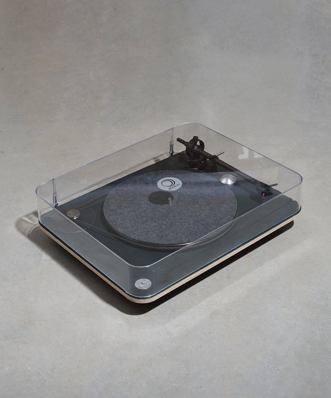 Platine tourne disque gain&eacute;e de cuir 