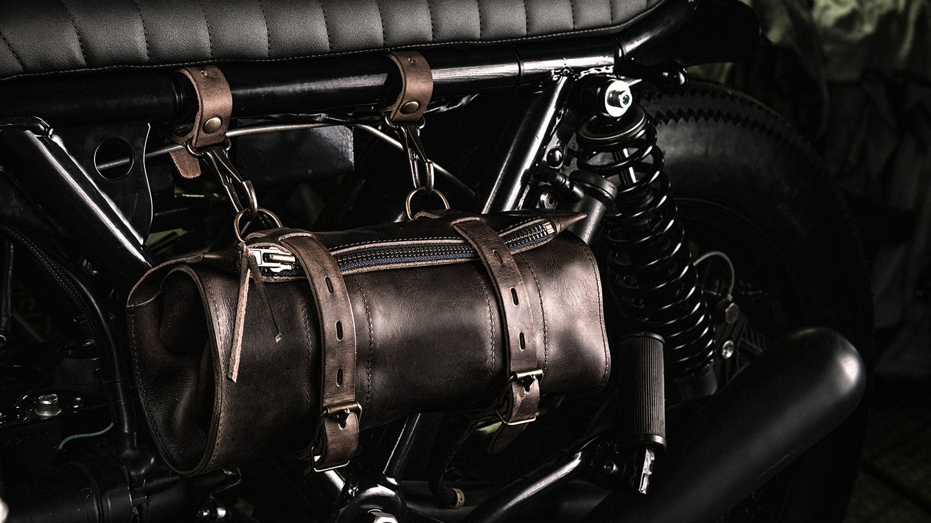 Tool roll moto en cuir pour outils et accessoires