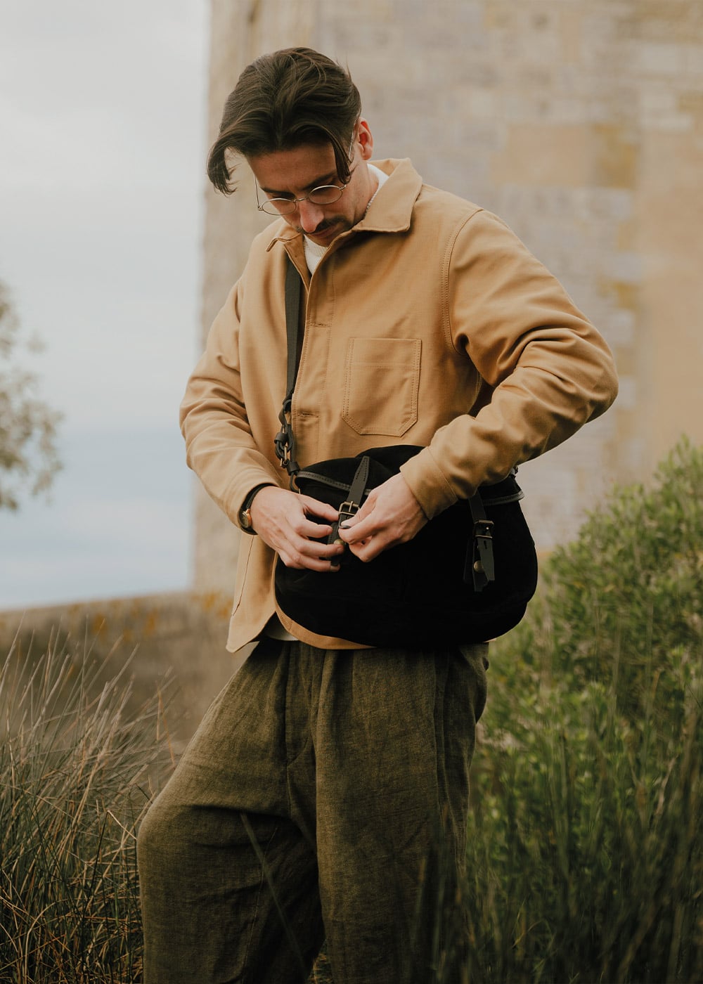 AUSWAHL EINER LEATHER TASCHE